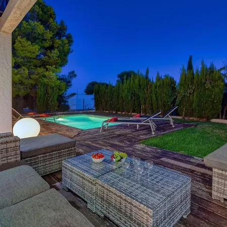 Luxor By Interhome Villa *